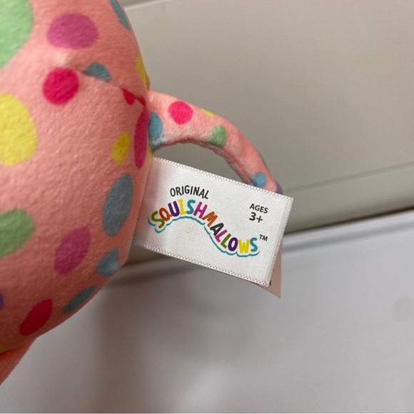 Valentines Squishmallow Saxa the Stingray 4” - Picture 10 of 10